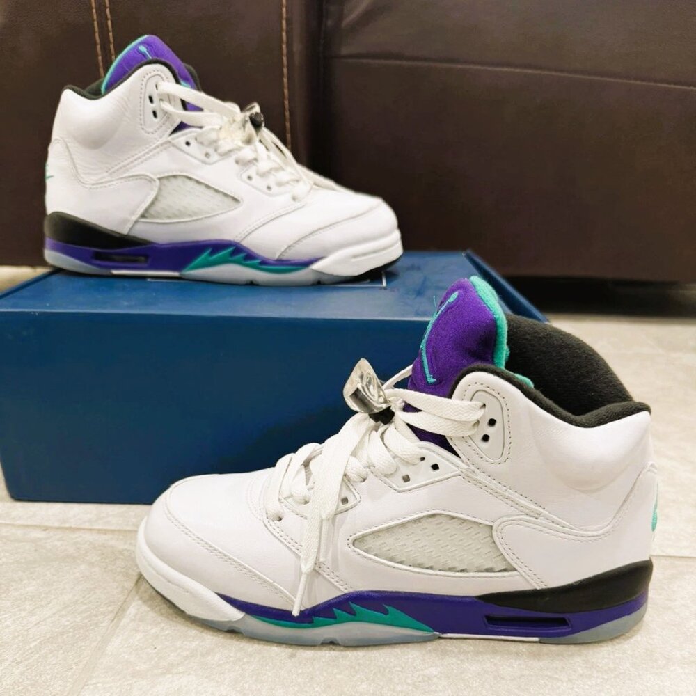 Size 6.5Y/8W - Air Jordan 5 Retro 2025 Grape